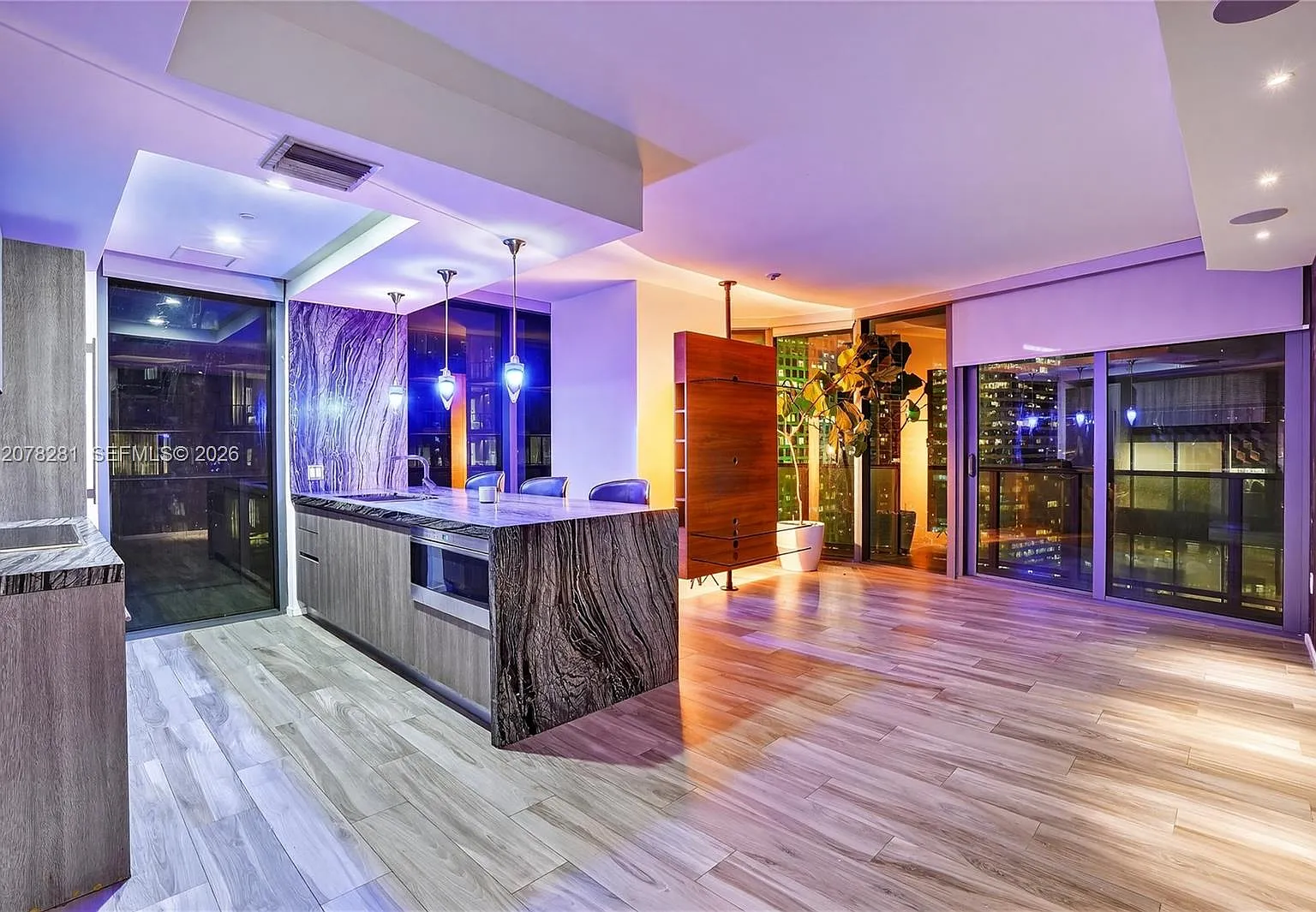 801 Sma Residences Condo — Photo 1