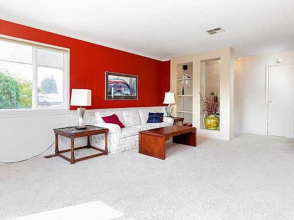 4th image of 4425 Clares St Spc 54
