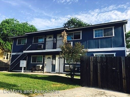 1st image of 615 E Locust St APT 104