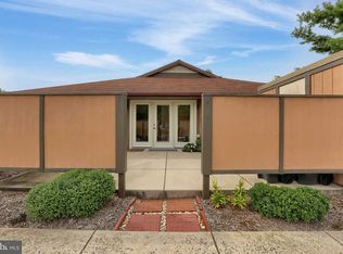 1 Abbey Ct, Carlisle, PA