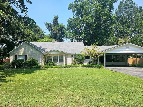 414 Sunset Blvd, Portageville, MO 63873