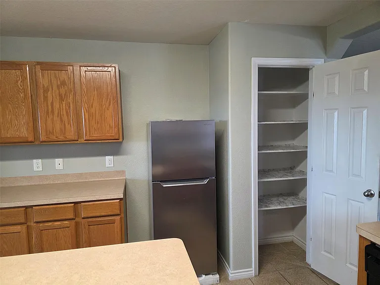 9014 Kerry Prairie Ln — Photo 7
