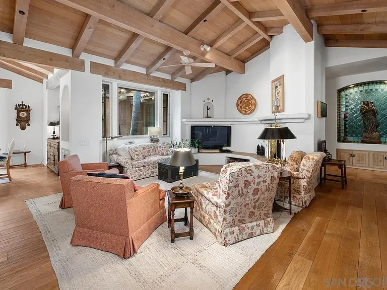 17240 Avenida De Acacias — Photo 10
