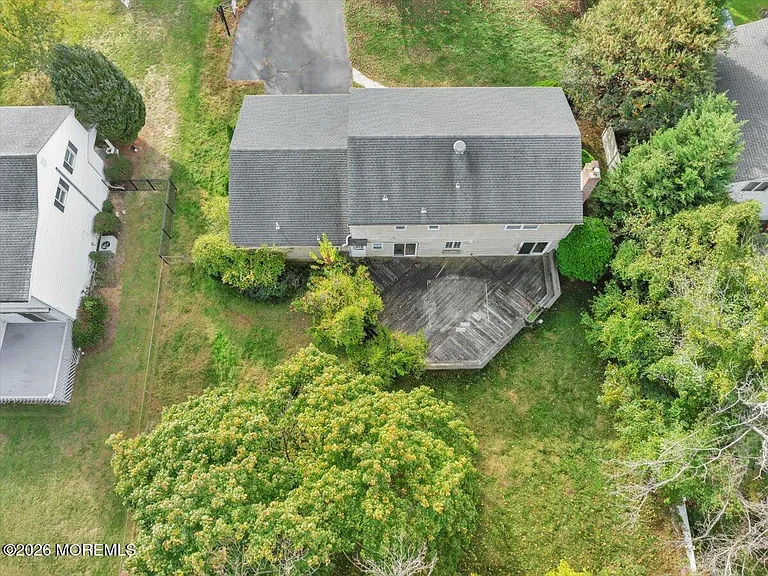 15 Harbor Ct — Photo 40