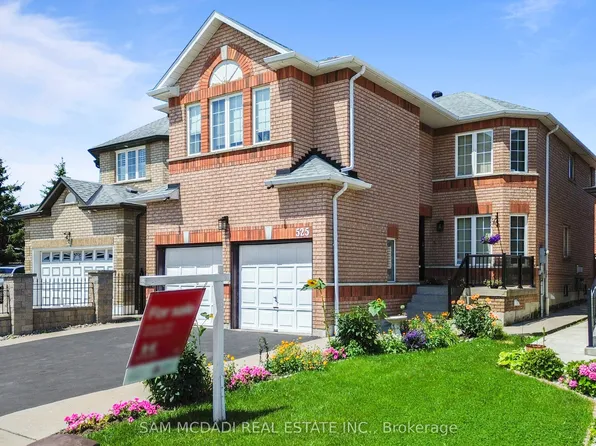 525 Driftcurrent Dr, Mississauga, ON L4Z 3Z2