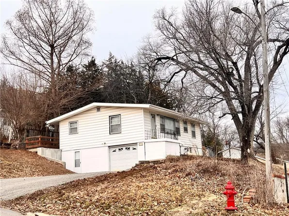 1601 Santa Fe St, Atchison, KS 66002