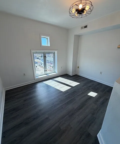 108 W Roanoke St — Photo 9