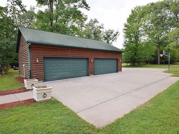 5th image of 3021 Oak Road