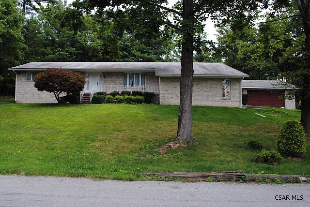 1st image of 131 Drury Ln