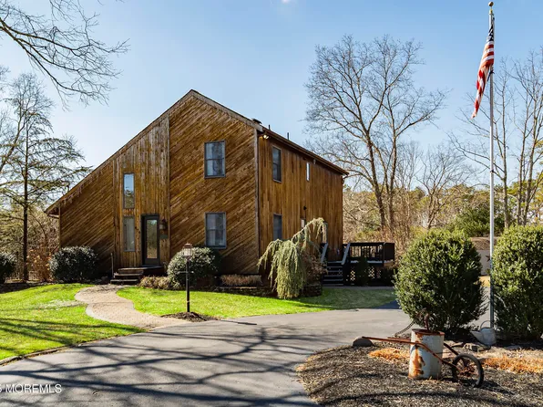 674 Oak Glen Road, Howell, NJ 07731