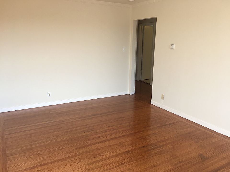 1st image of 266 Abbot Ave APT 2