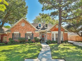 7818 Green Devon Dr, Houston, TX 77095