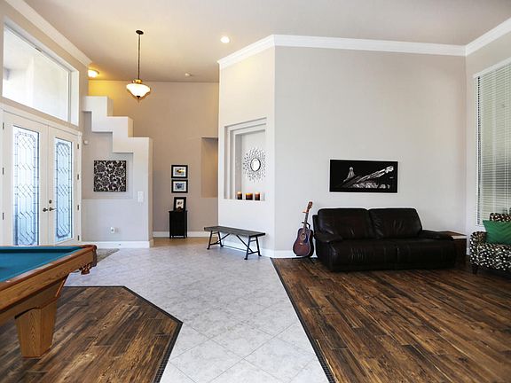 5th image of 12 Brook Crest Way