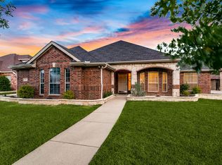 102 Indian Paint Dr, Justin, TX 76247