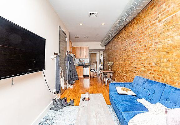 5th image of 64 St Nicholas Ave APT 2r