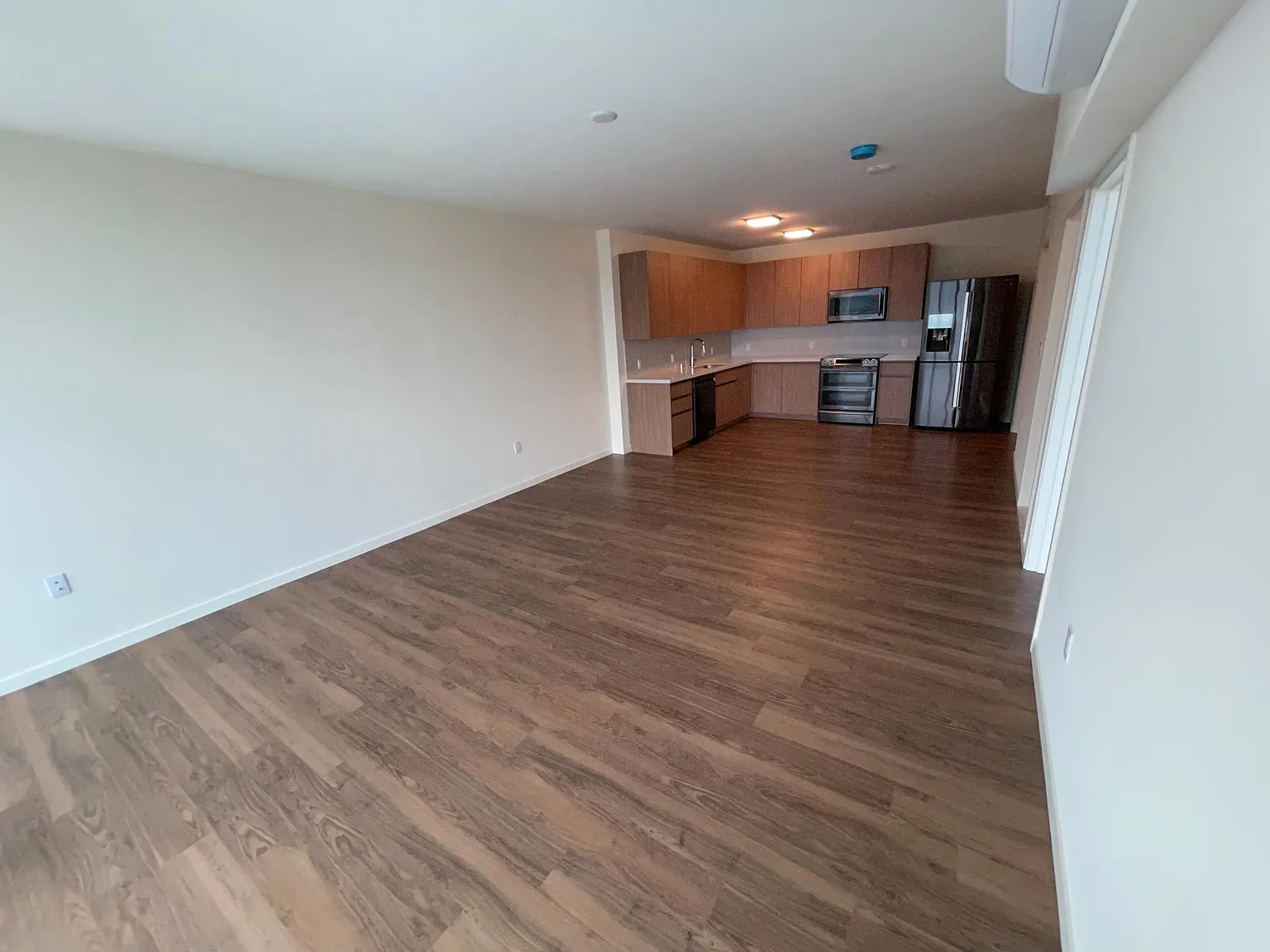 1 bed, 766 sqft, $3,750 — Photo 2