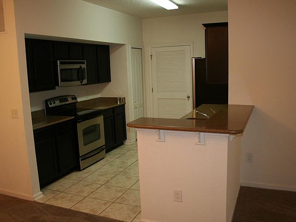 5th image of 4911 Key Lime Dr Unit 206
