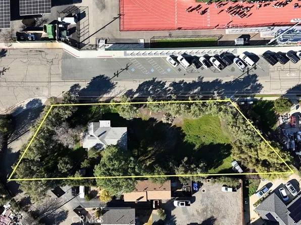 490 School St, Livermore, CA 94550