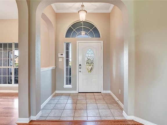 5th image of 114 Shelby Dr