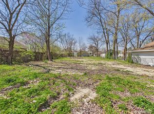 723 N Elm St, Dexter, MO 63841