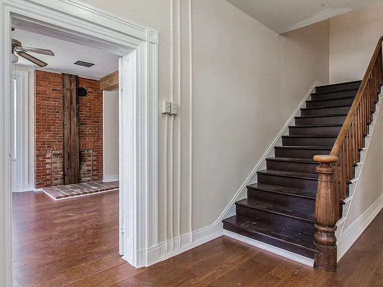308 W Main St #M — Photo 7