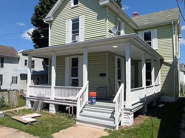 745 E Washington St, Chambersburg, PA 17201