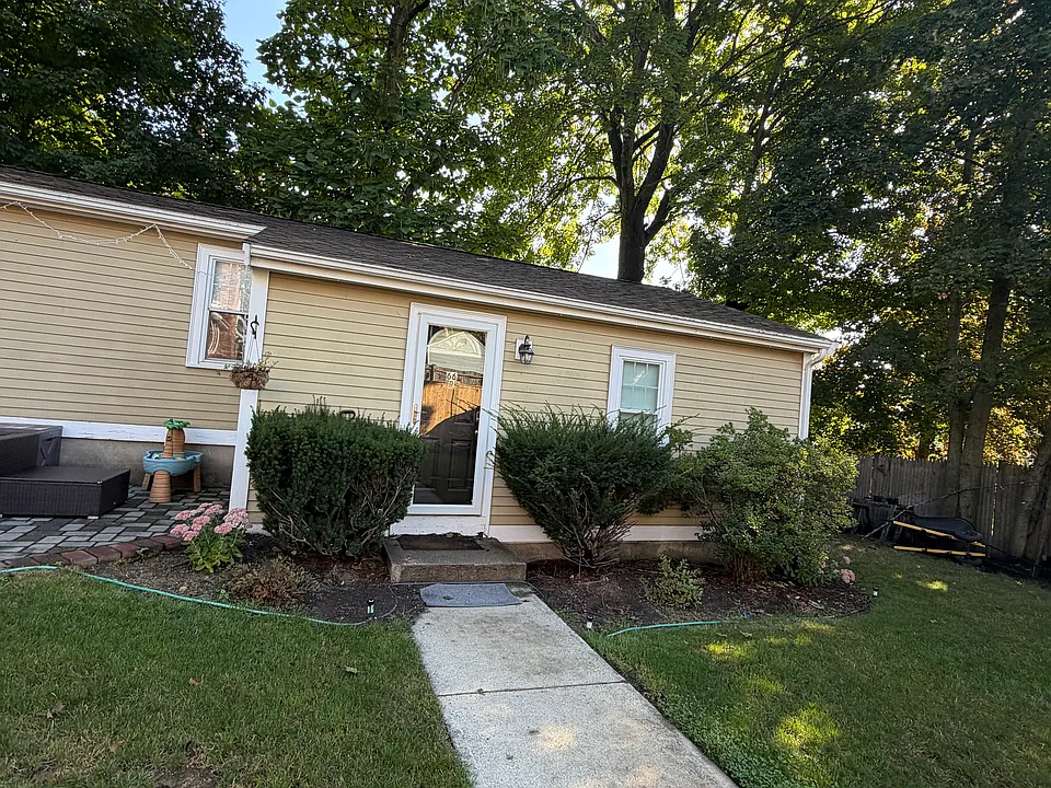 66 Mineral St #2