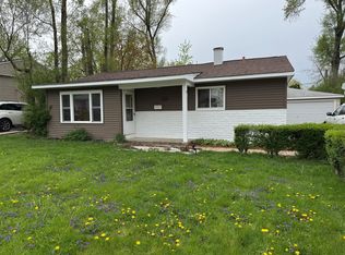 24 Birch St, Carpentersville, IL