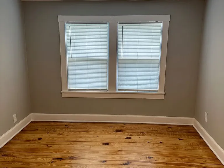 155 Royal Ave — Photo 10