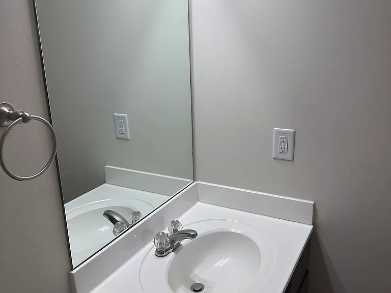 5883 S 193rd Ave — Photo 6