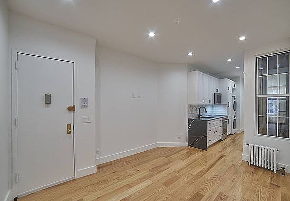 3rd image of 308 E 82nd St #2E