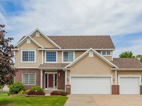 4570 Zilker Dr, Pleasant Hill, IA 50327