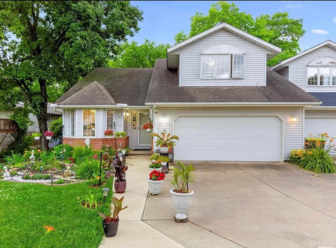 3 bed, 1759 sqft, $2,000 — Photo 2
