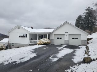 100 Floyd St, Grant Town, WV 26574