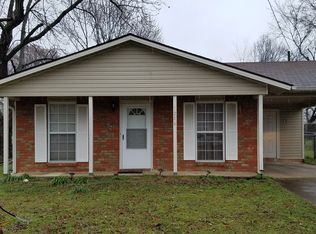 1206 N Greenwich Ave, Russellville, AR 72801