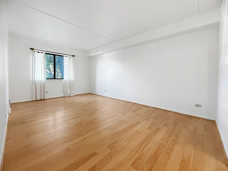 6340 Americana Dr #210 — Photo 18