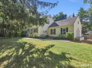 1 Briarcliffe Trail, Old Saybrook, CT 06475