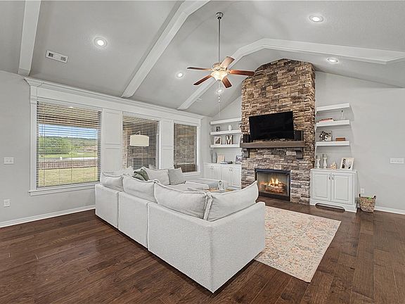 3rd image of 4442 W Oldham Dr