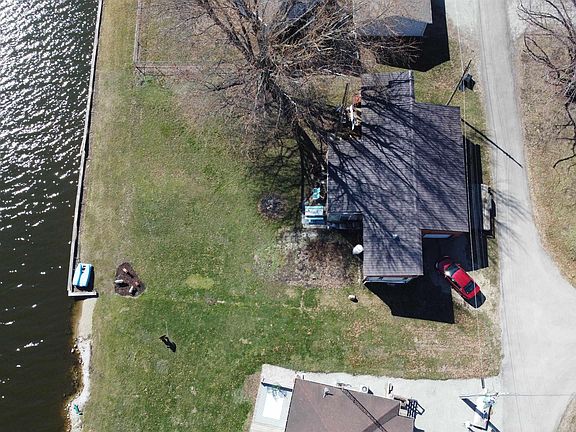 4th image of 5799 N Lakeshore Dr
