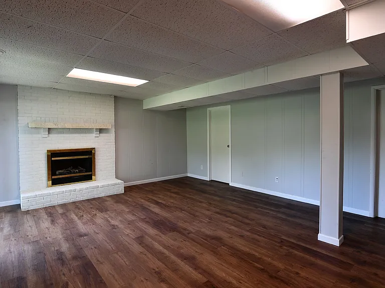 2706 Christy Ave — Photo 27