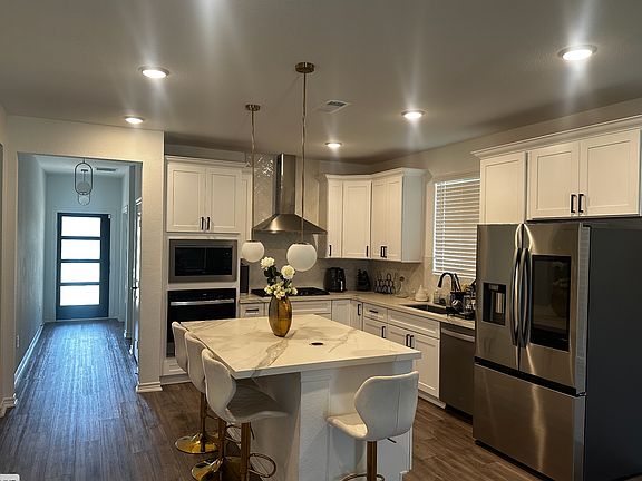 2nd image of 1413 Grass Bend Dr