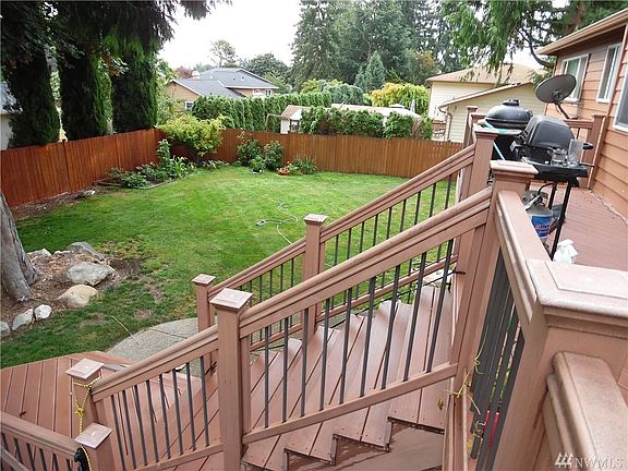 Another view of this amazing and functional back yard.