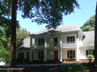 7056 Country Oak Dr, Southaven, MS 38672