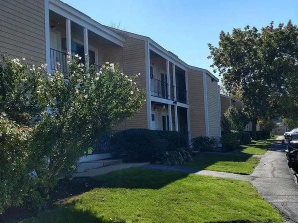 403 Cocheco Ct #403, Dover, NH 03820