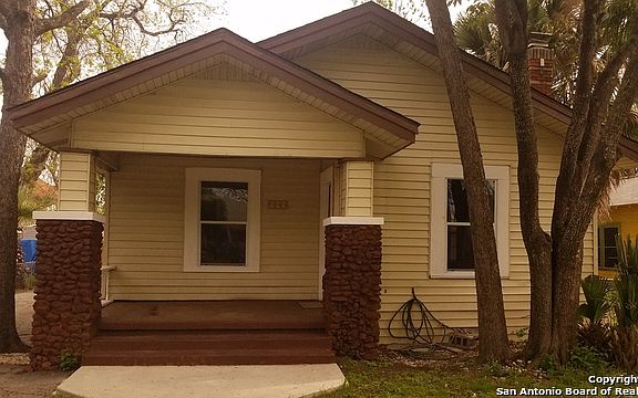 3rd image of 222 Kayton Ave