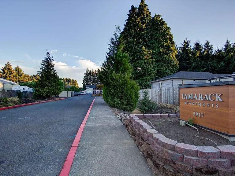 Tamarack Apartments — Photo 33