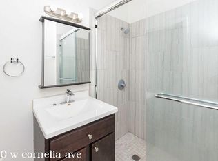 730 W Cornelia Ave #611, Chicago, IL 60657