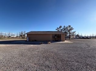 621 W Mesquite Ave, Pahrump, NV 89060