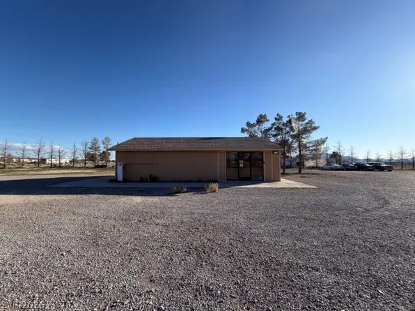 621 W Mesquite Ave, Pahrump, NV 89060