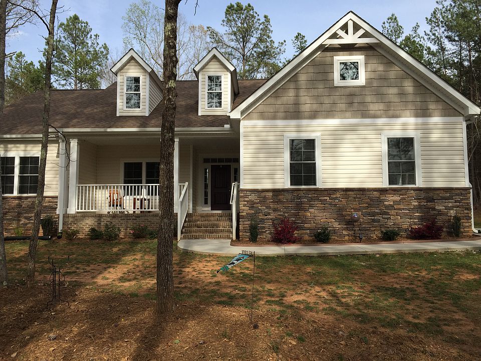 2nd image of 117 Woodside Rd